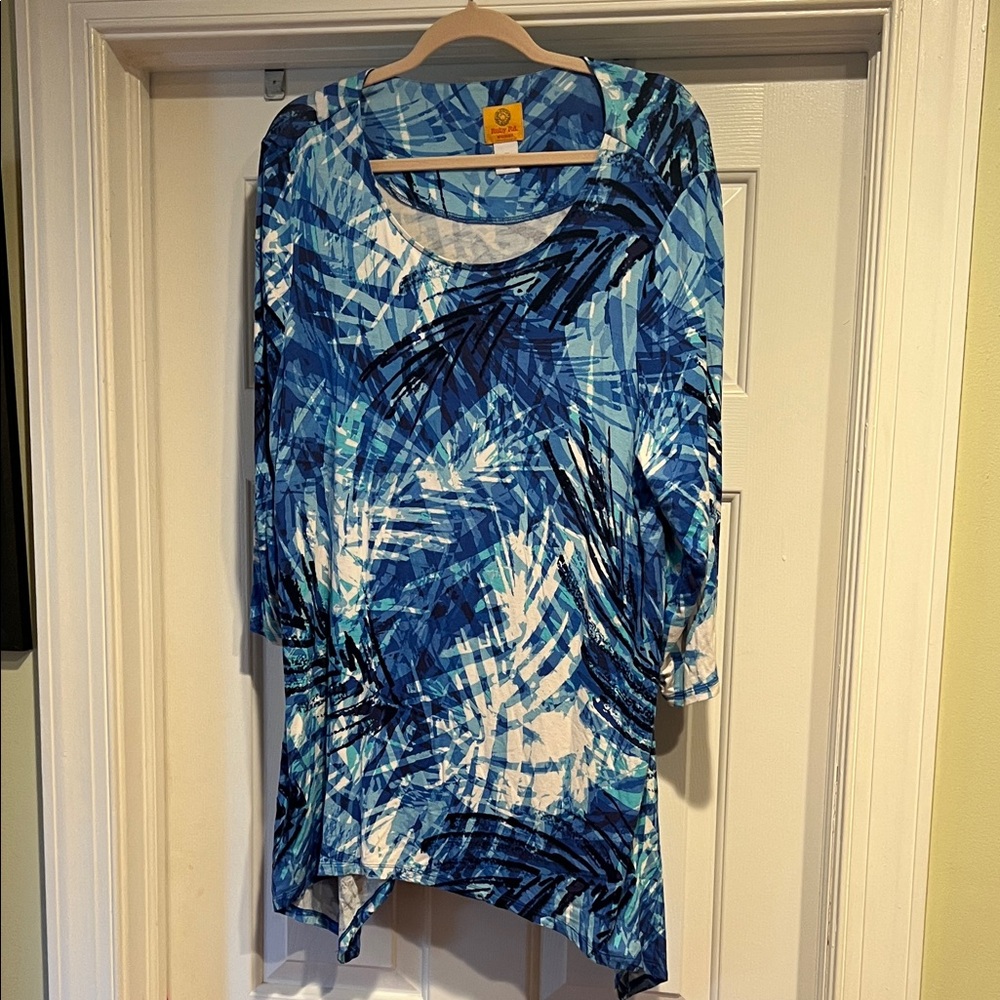 Ruby Rd. Blue and White Patterned Tunic Top